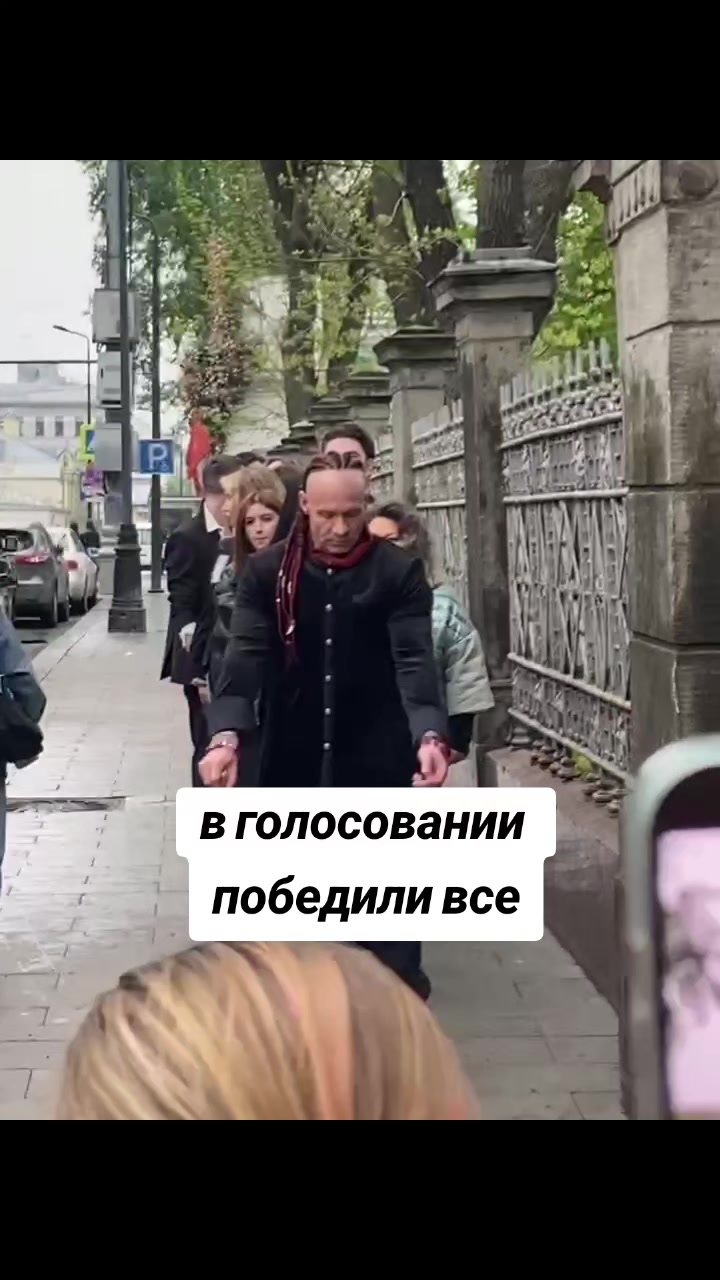 @дилаурентис