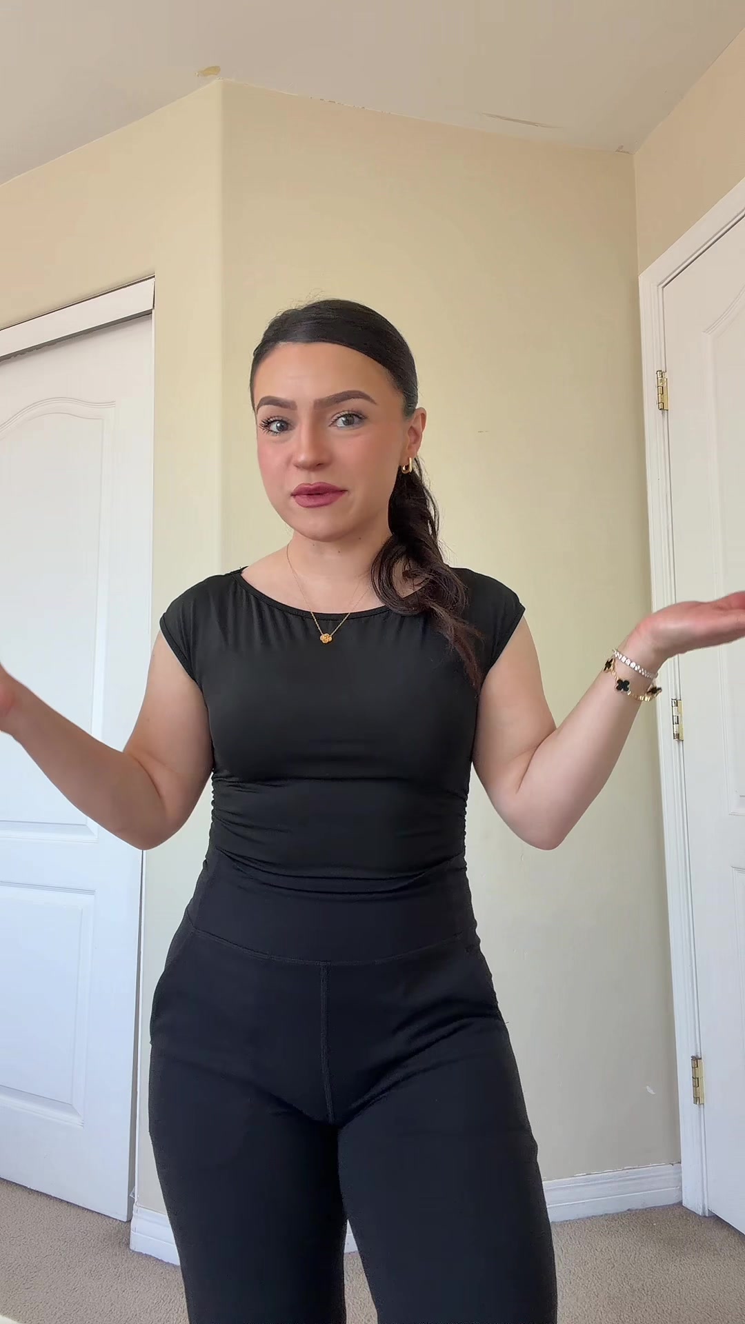 @Niveen نيڤين