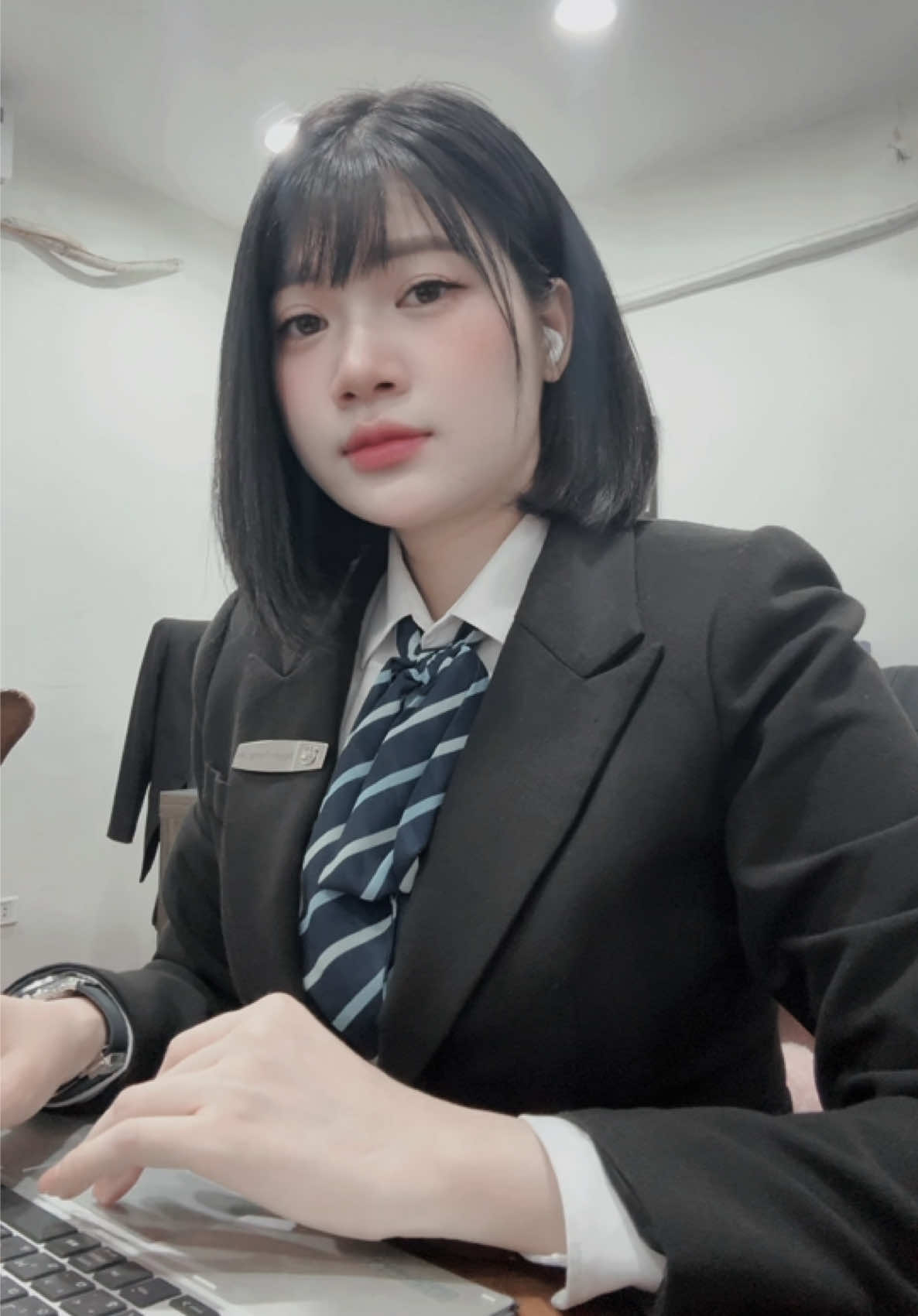 @Tường Liên Mercedes