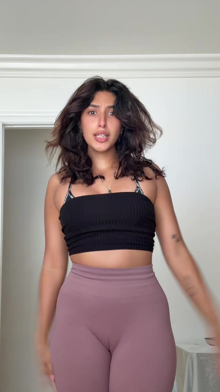 @urgrllcrush