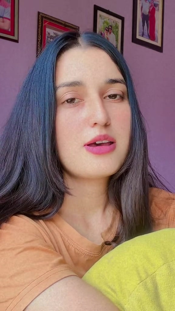 @Ambika🧿