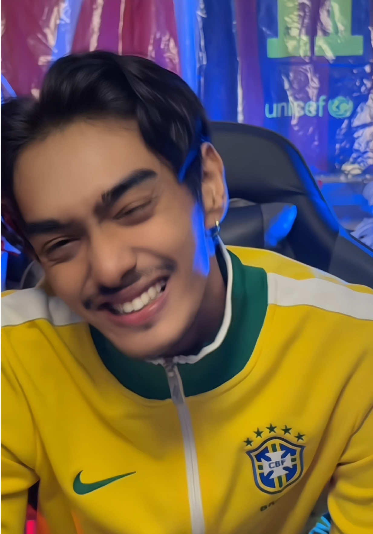 @Lin Kha ð²ð²ðð¹ð