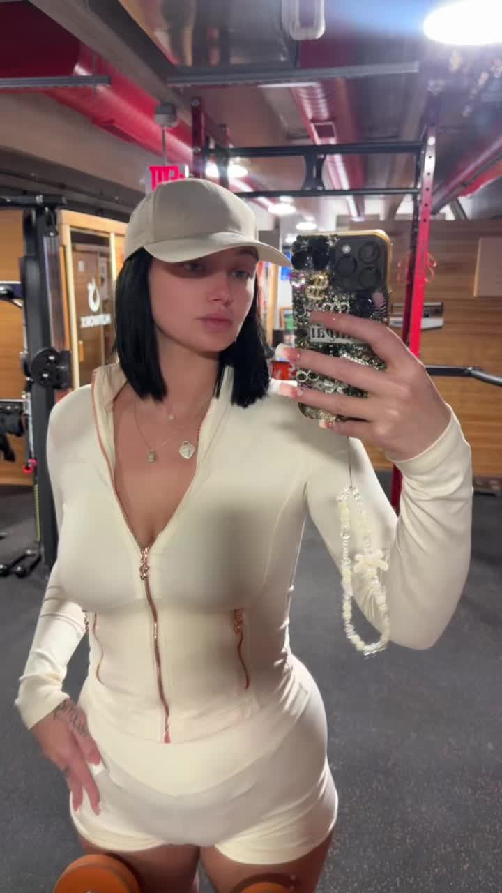 @MISSMILLYAN