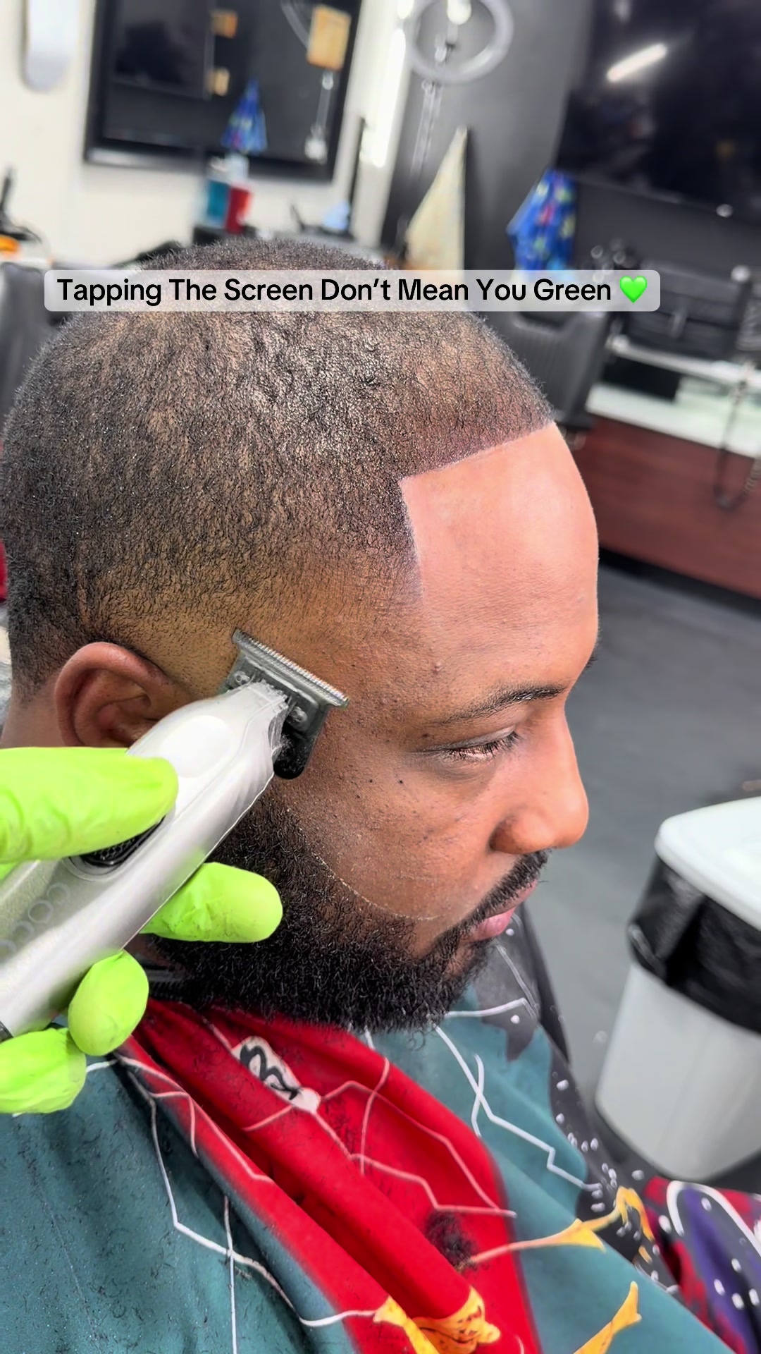 @VEL CUTZ