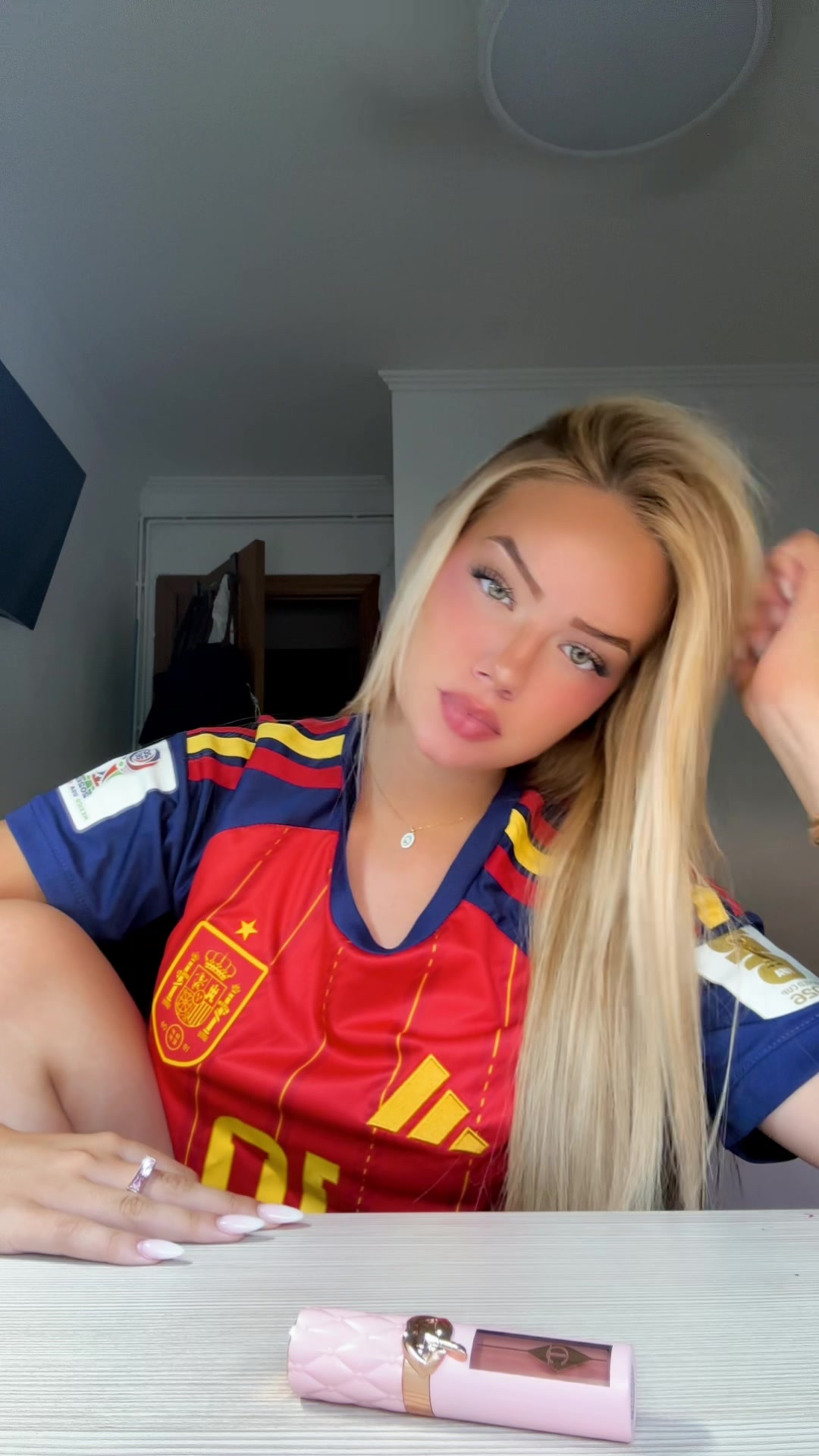 @Tanixispilla