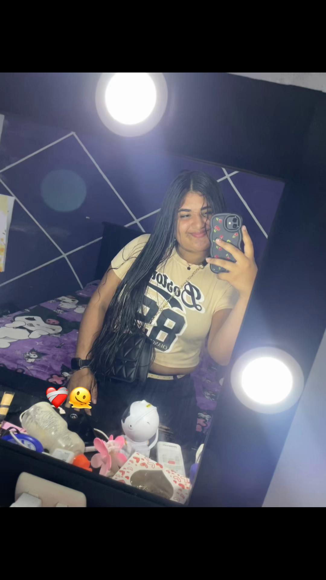 @Helen González