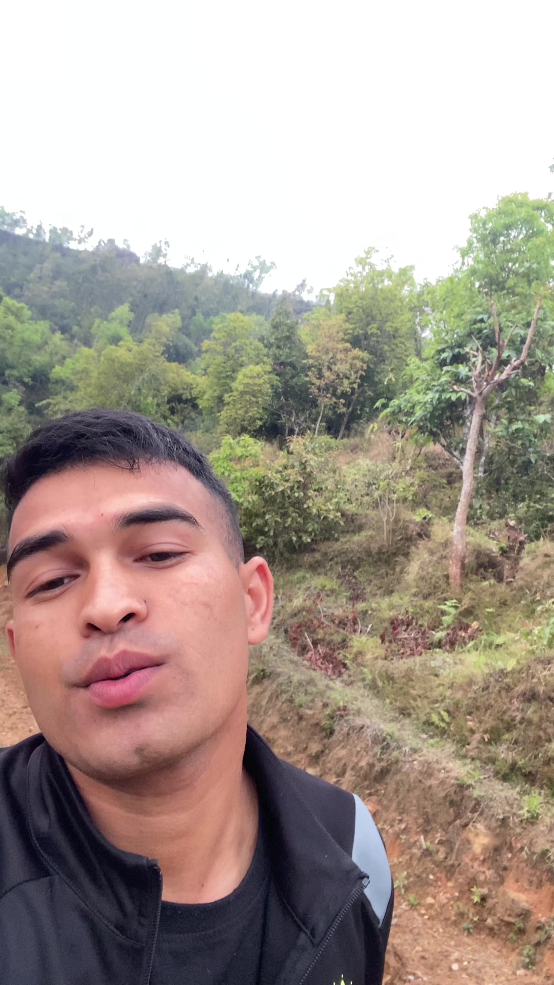 @Na Braj 💋⚔️