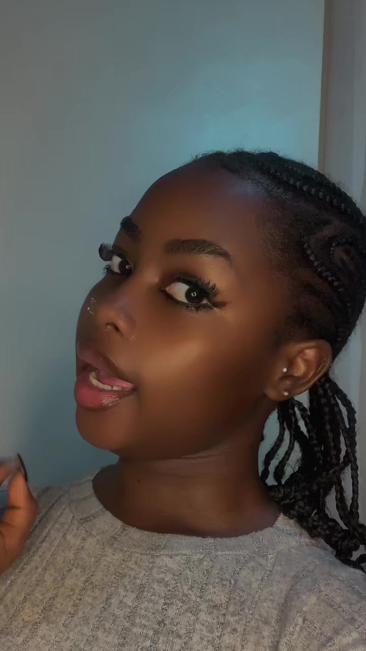 @Pretty Nicole Official🎼💫🎶🦋