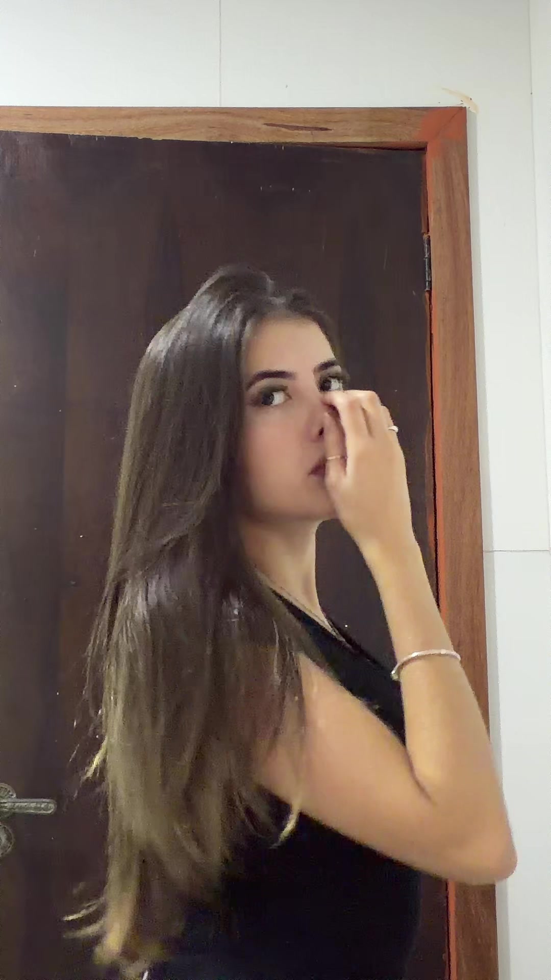 @Lo