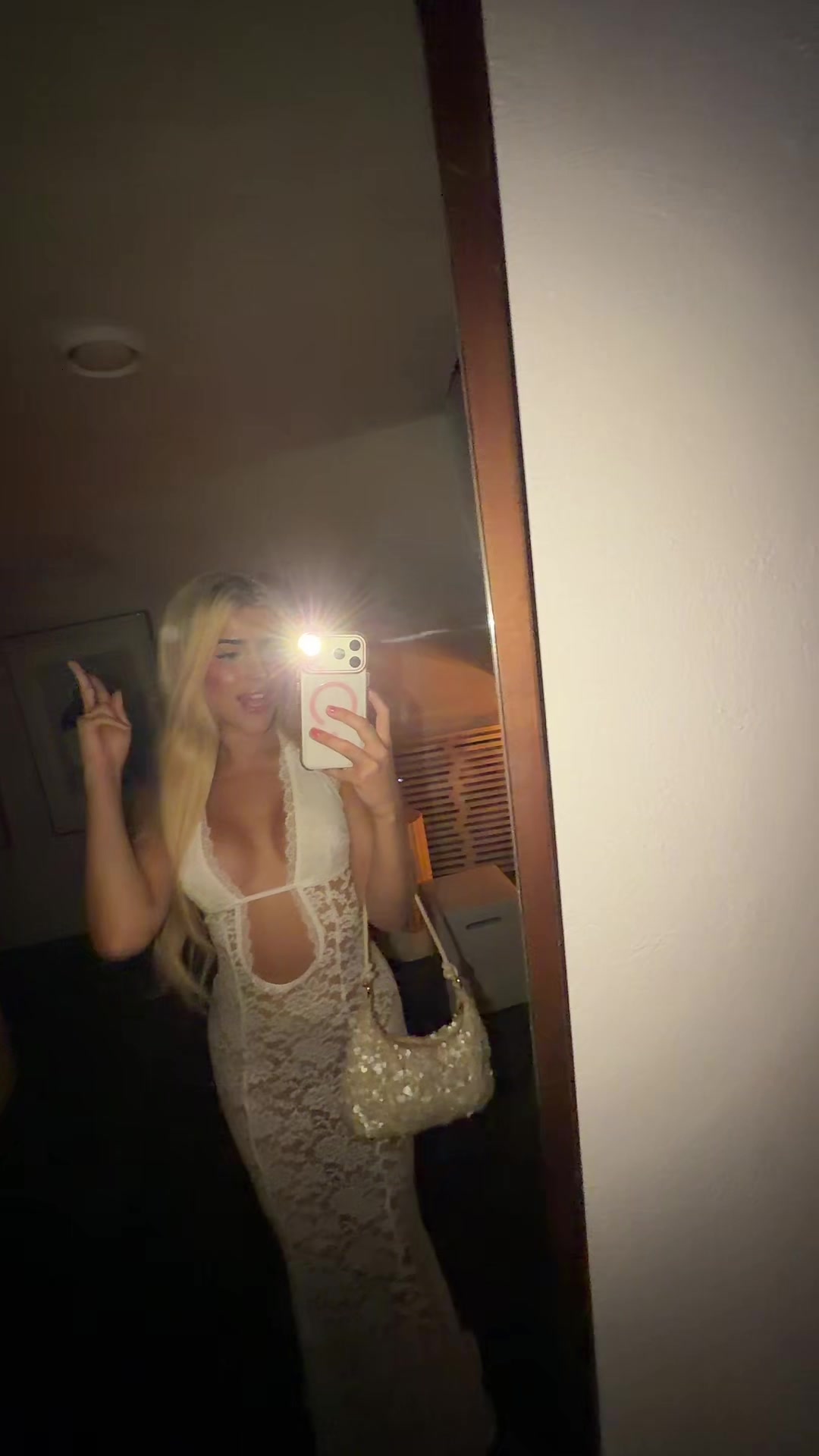 @Laysa