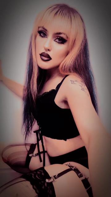 @🖤𝕷𝖎𝖓𝖉𝖘𝖊𝖞🖤