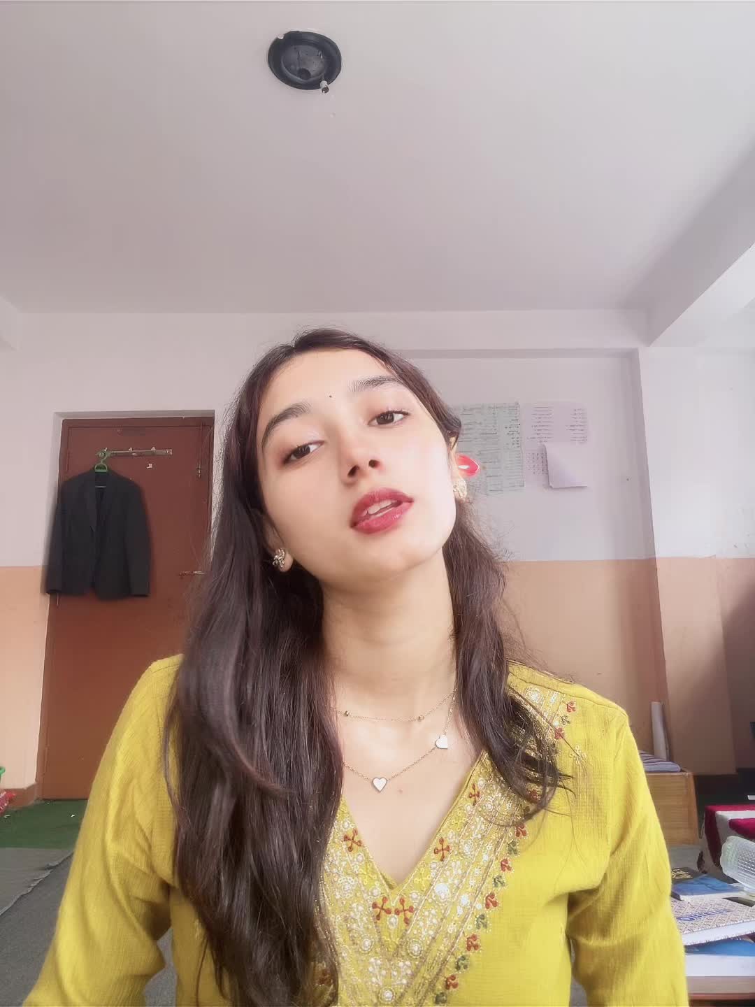 @Abishaa.a_