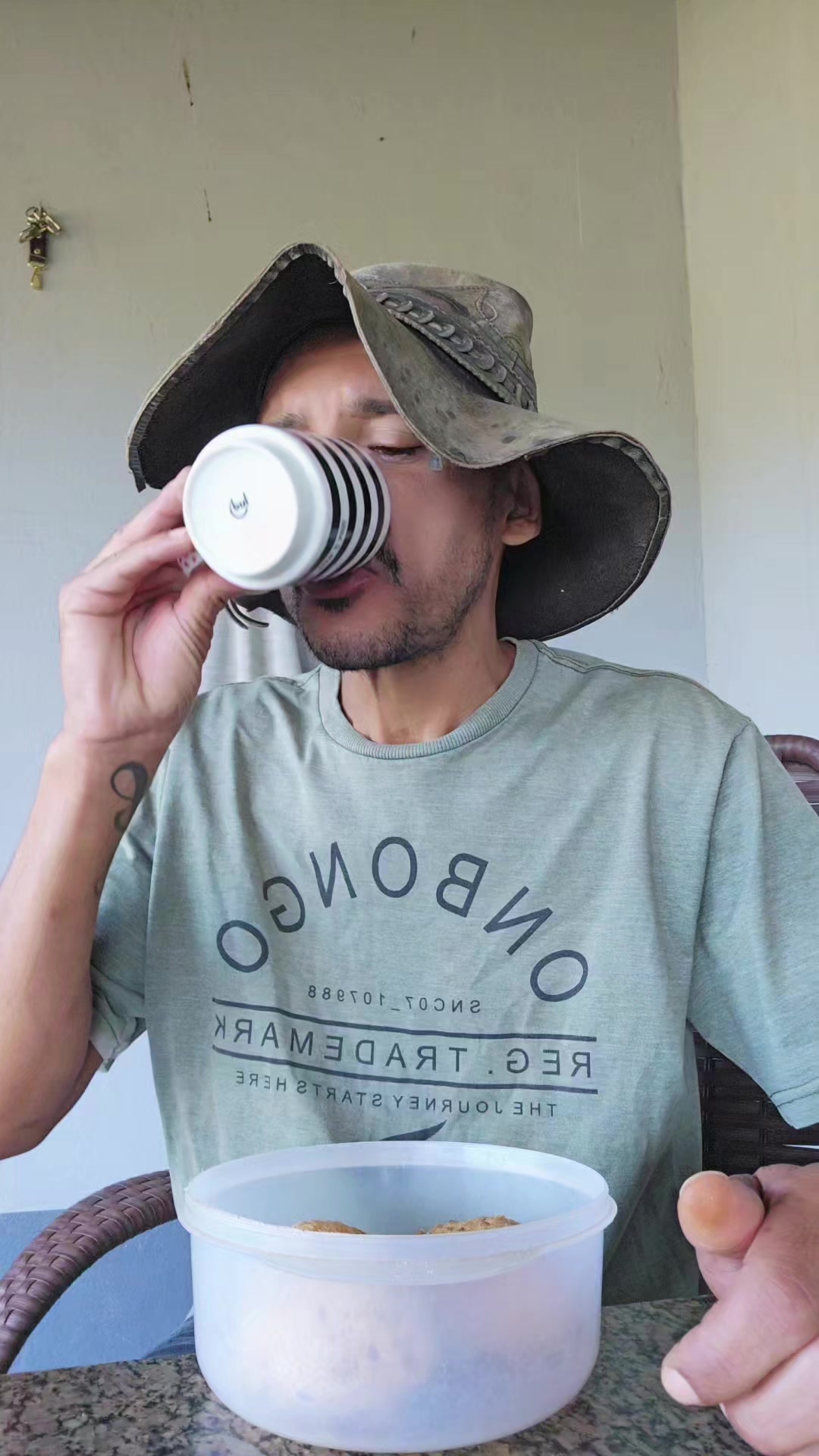 @༺VELHÓTE༻