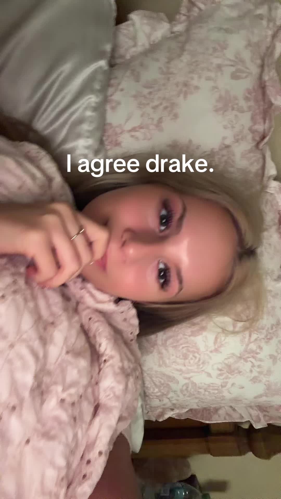 @Zoebug 🩷