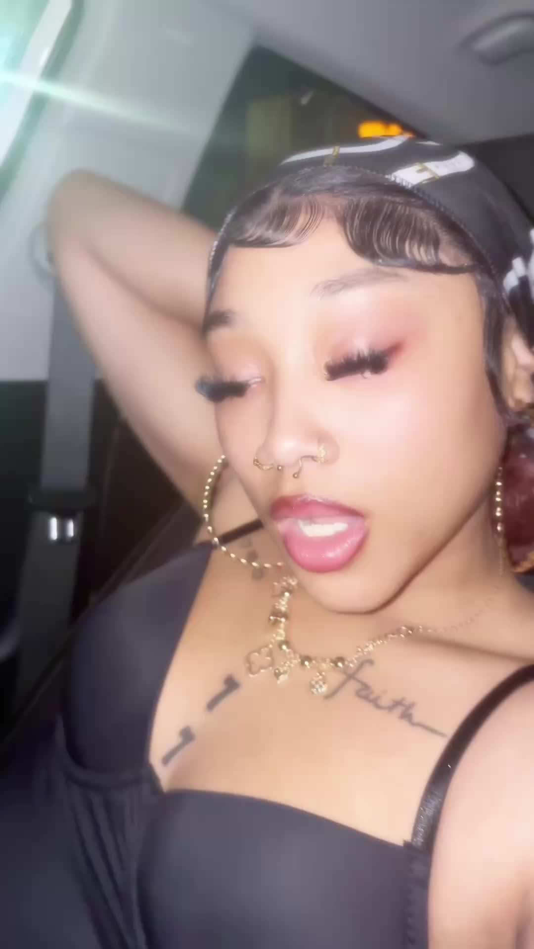 @Neknek😍