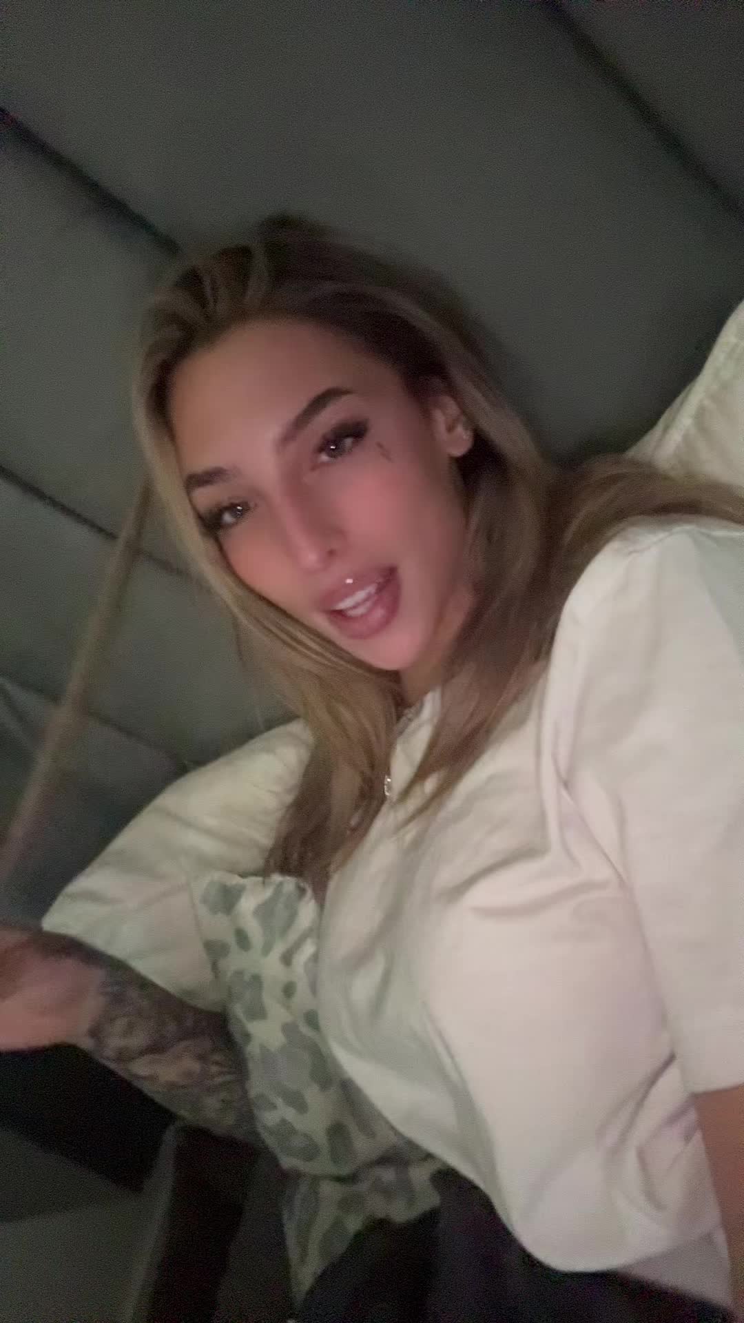 @Sunny Christina Clipz