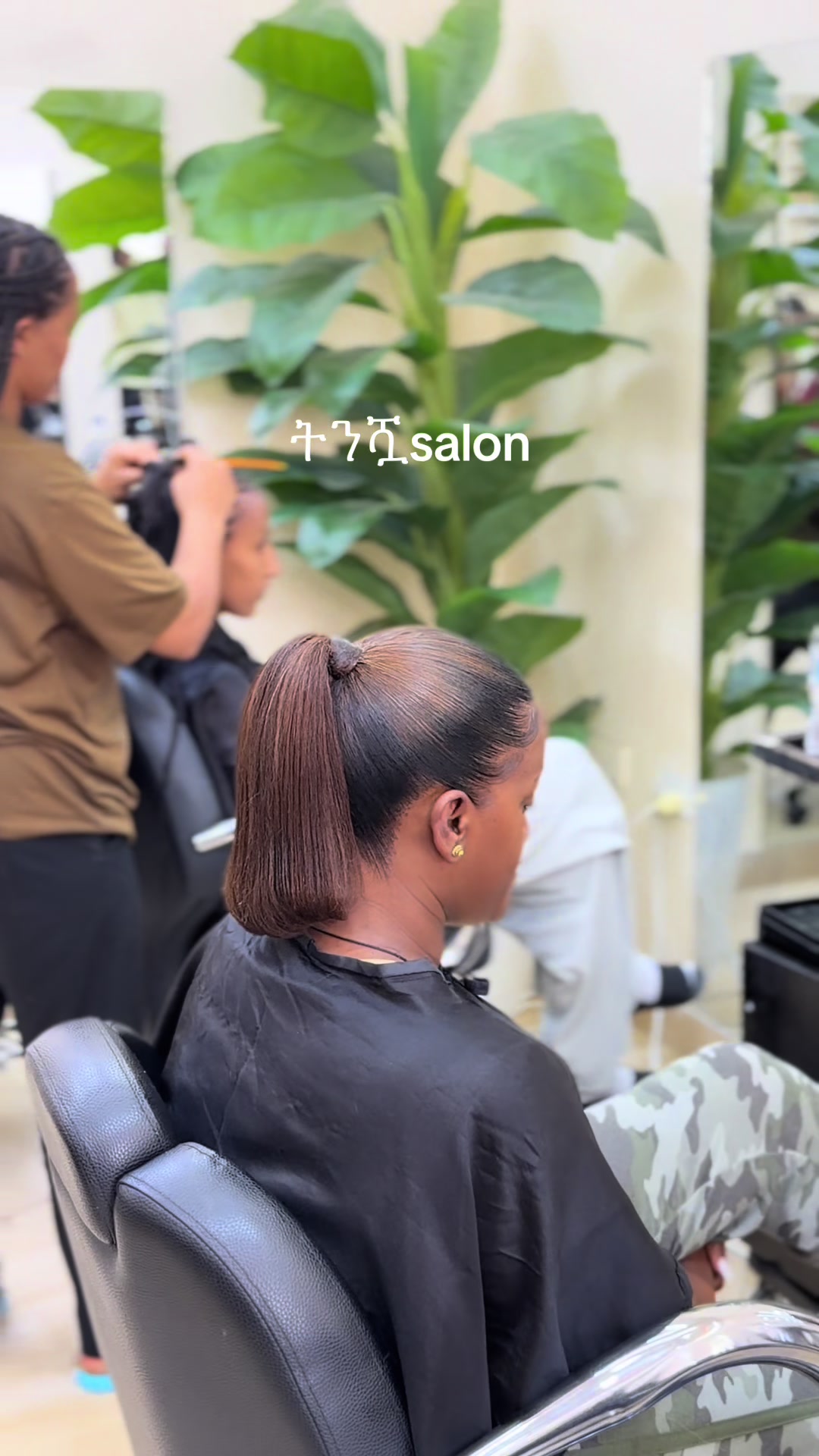 @Tommysimple-make up ትንሿ salon