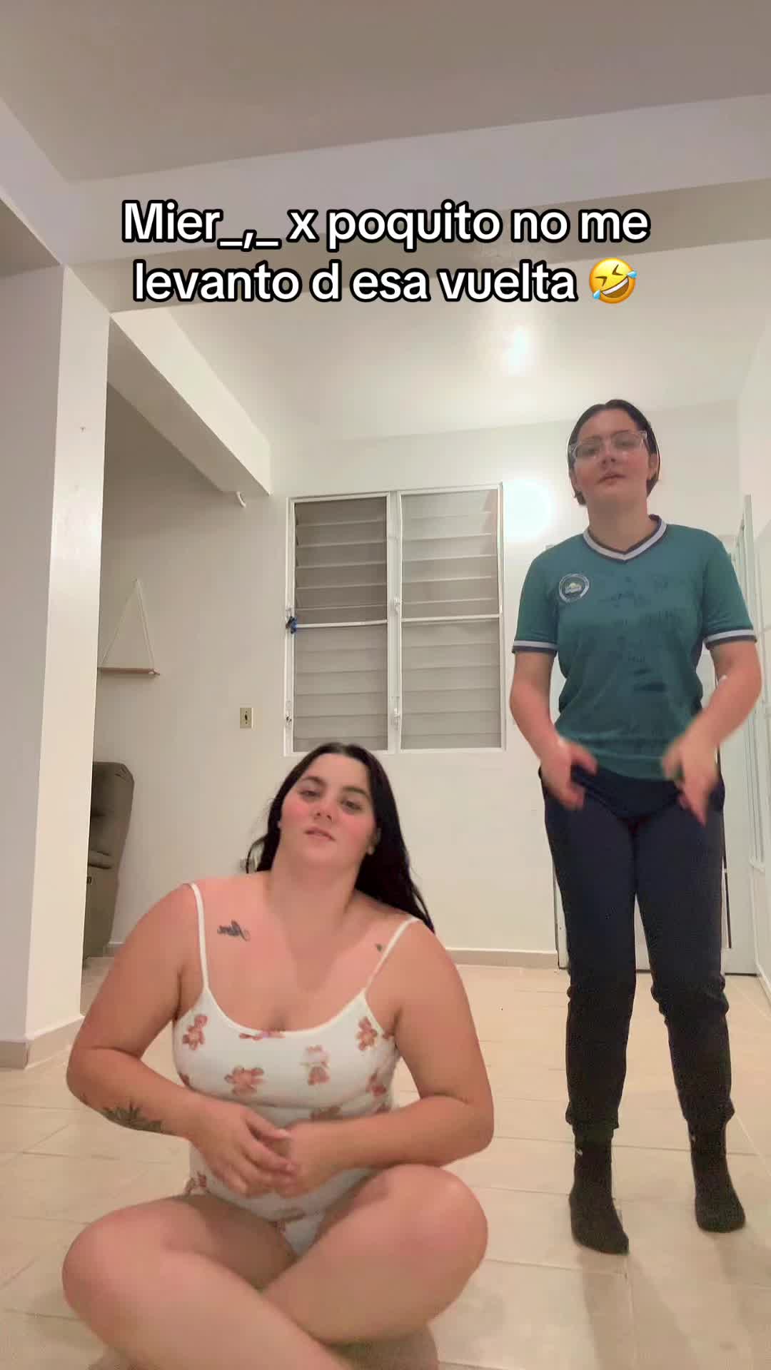 @MARIE 🎭🚫🤞🏻