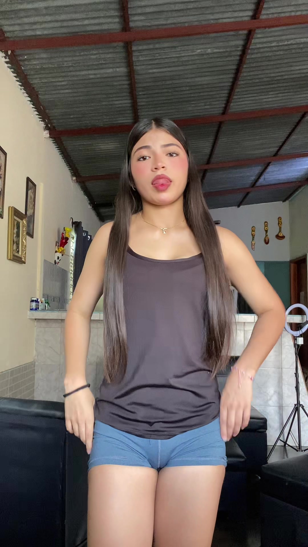 @‘