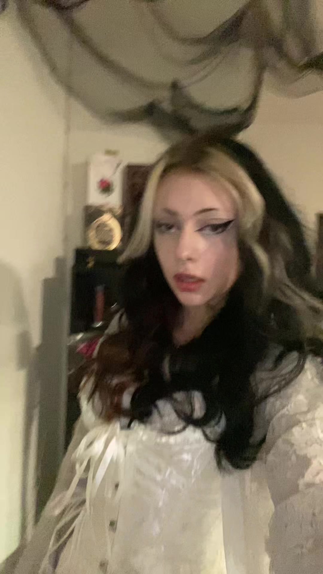 @Fl3di