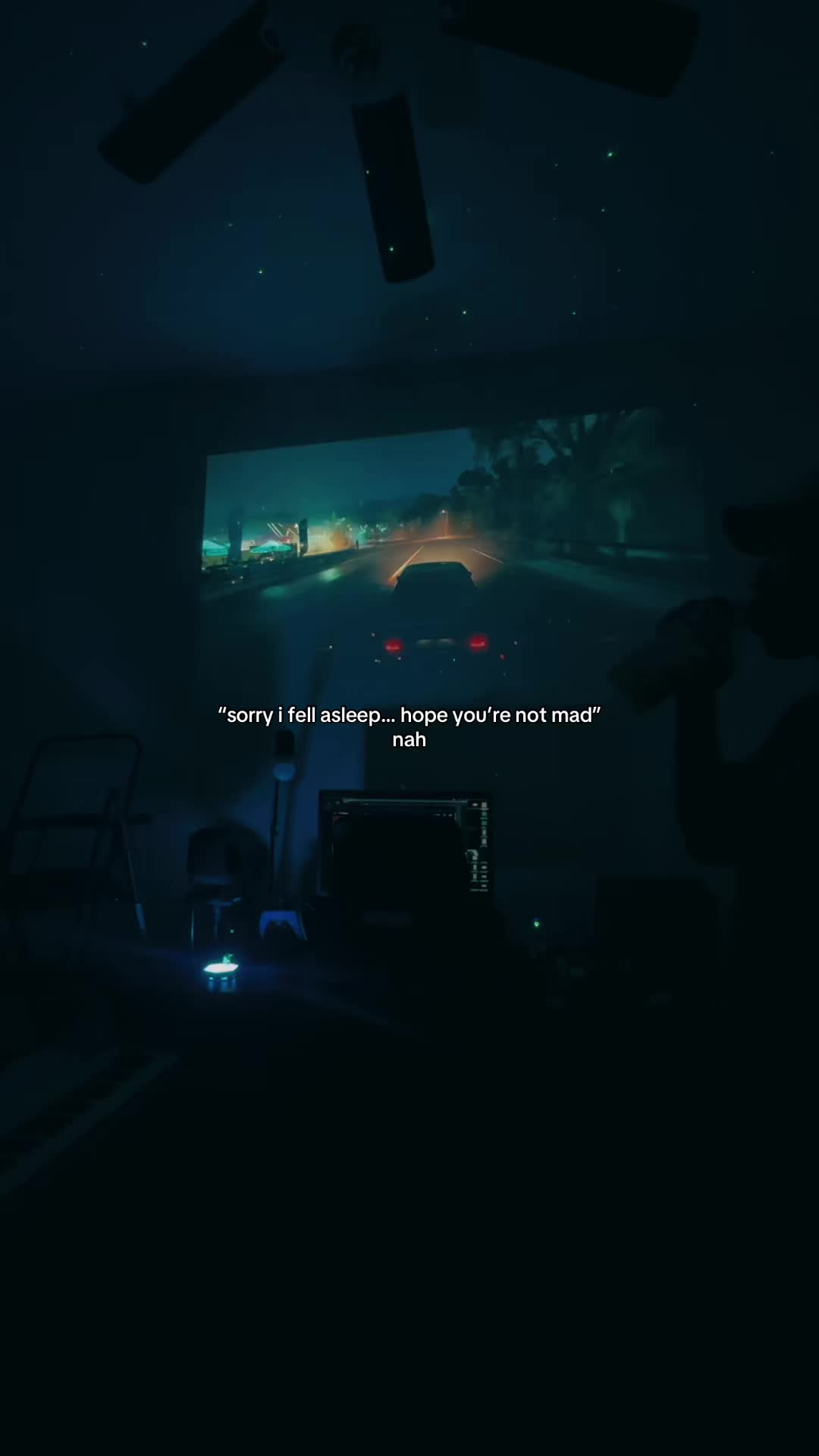@.🌫️