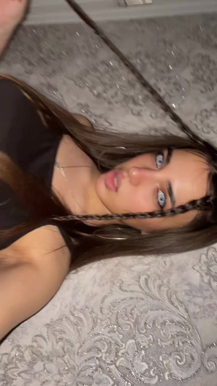 @🦢