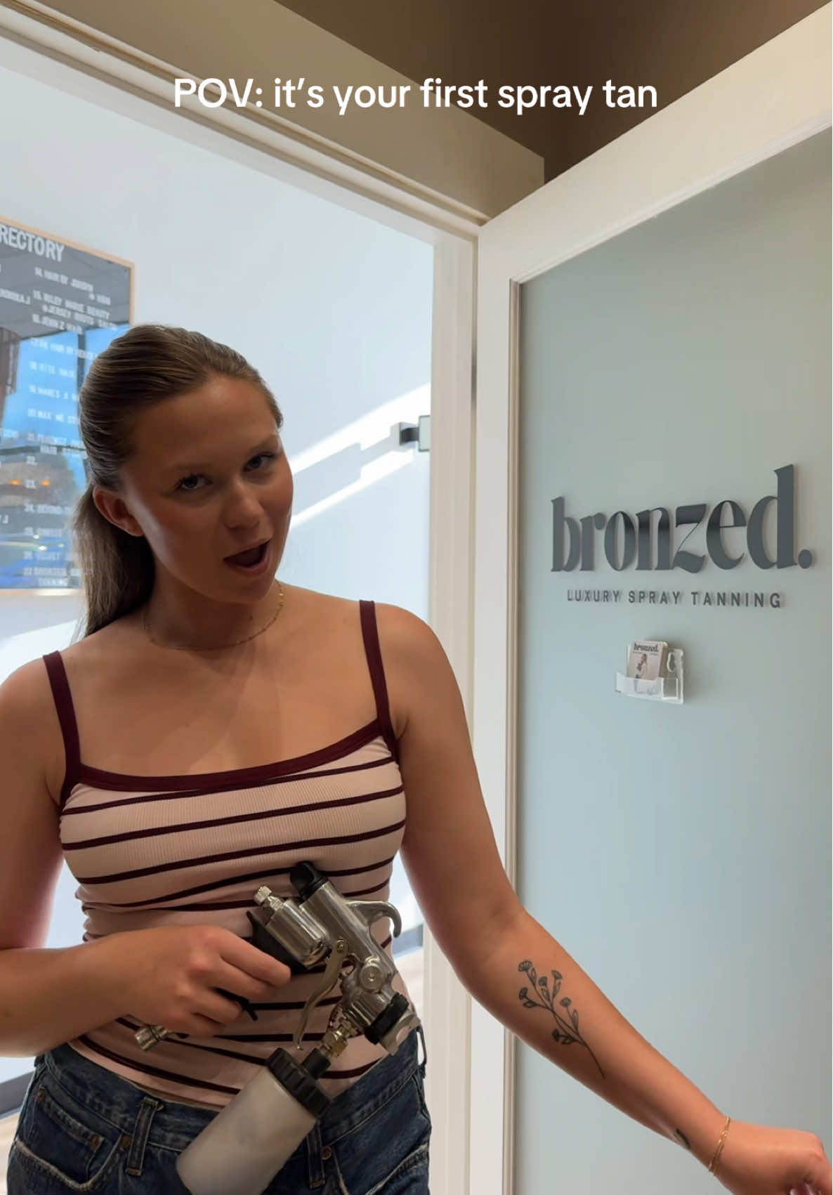 @presley | spray tan artist