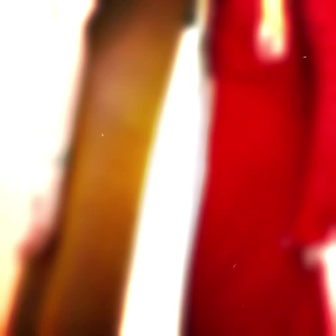 @L y N d a