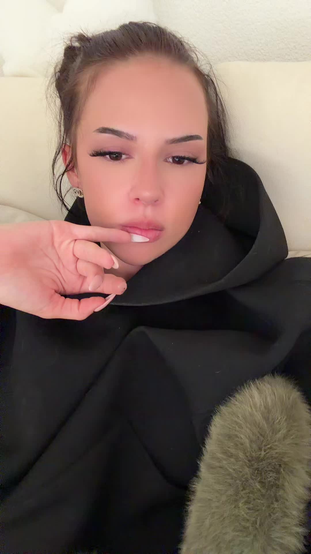 @viktoria🍒