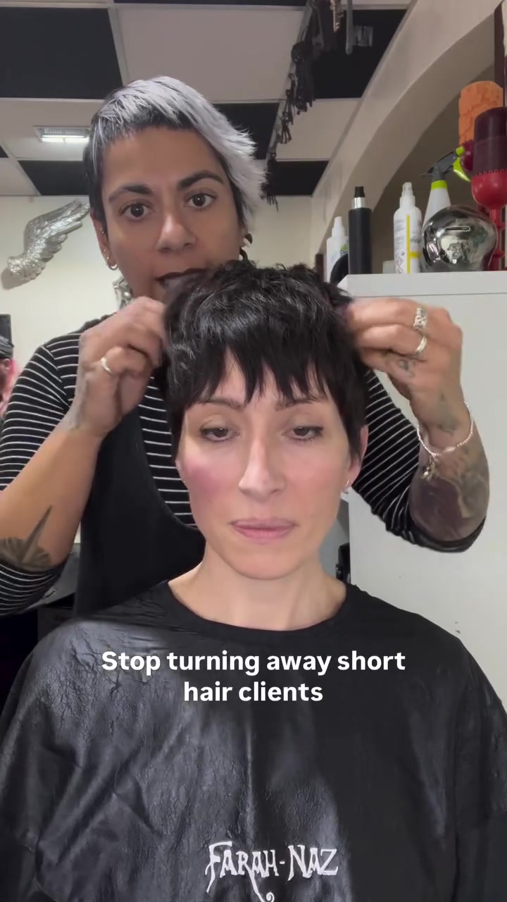 @Short Hair Cutting Specialist
