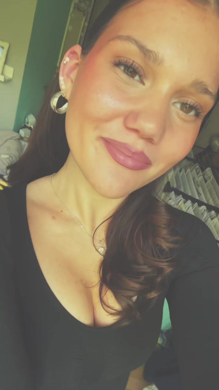 @angie 🫰🏻