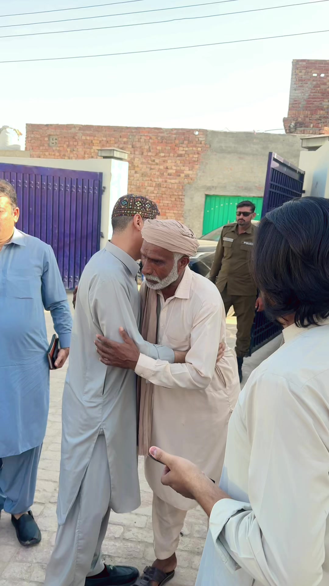 @Syed ali qasim Gillani