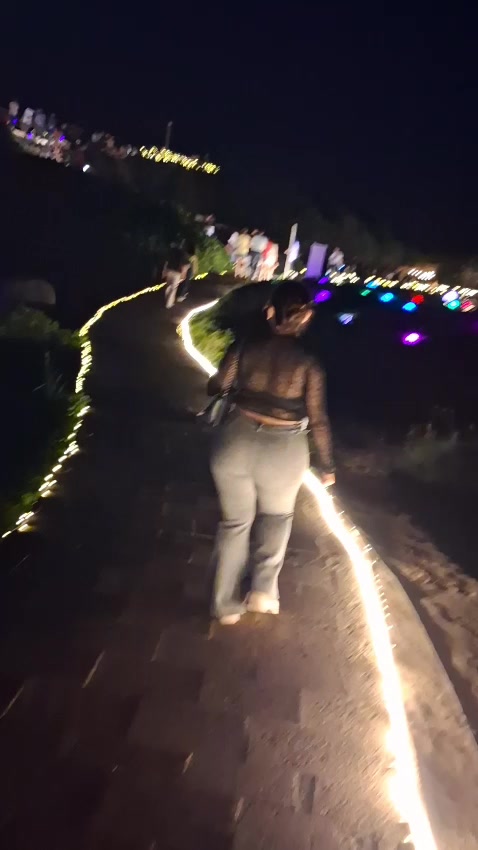 @AniBohay4