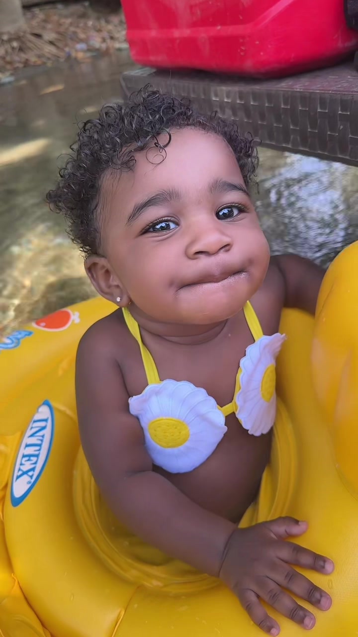 @Baby_Evelyn🧸🎀