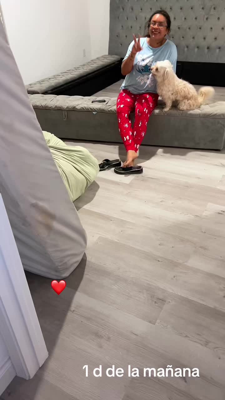 @lalalopez