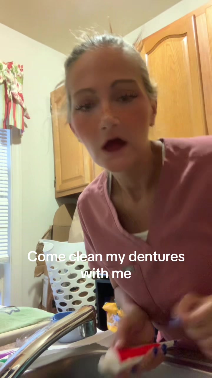 @Clickclackchiclets