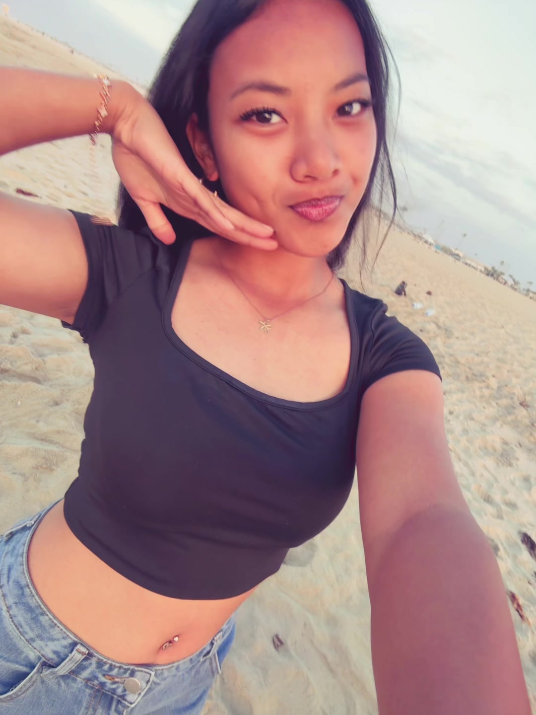 @lynncnom