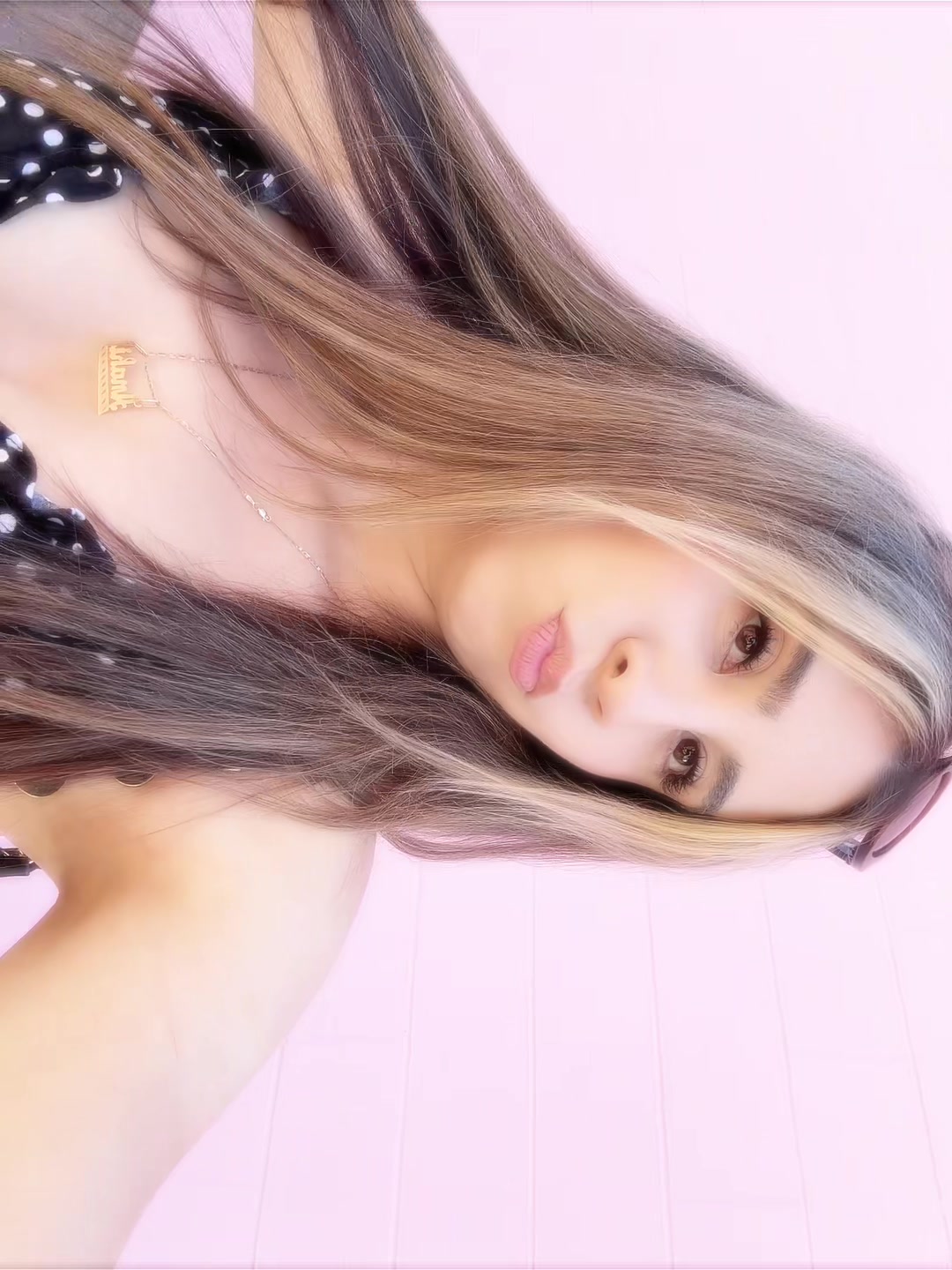 @𝒜𝓃𝒶𝒽𝒾 🩰