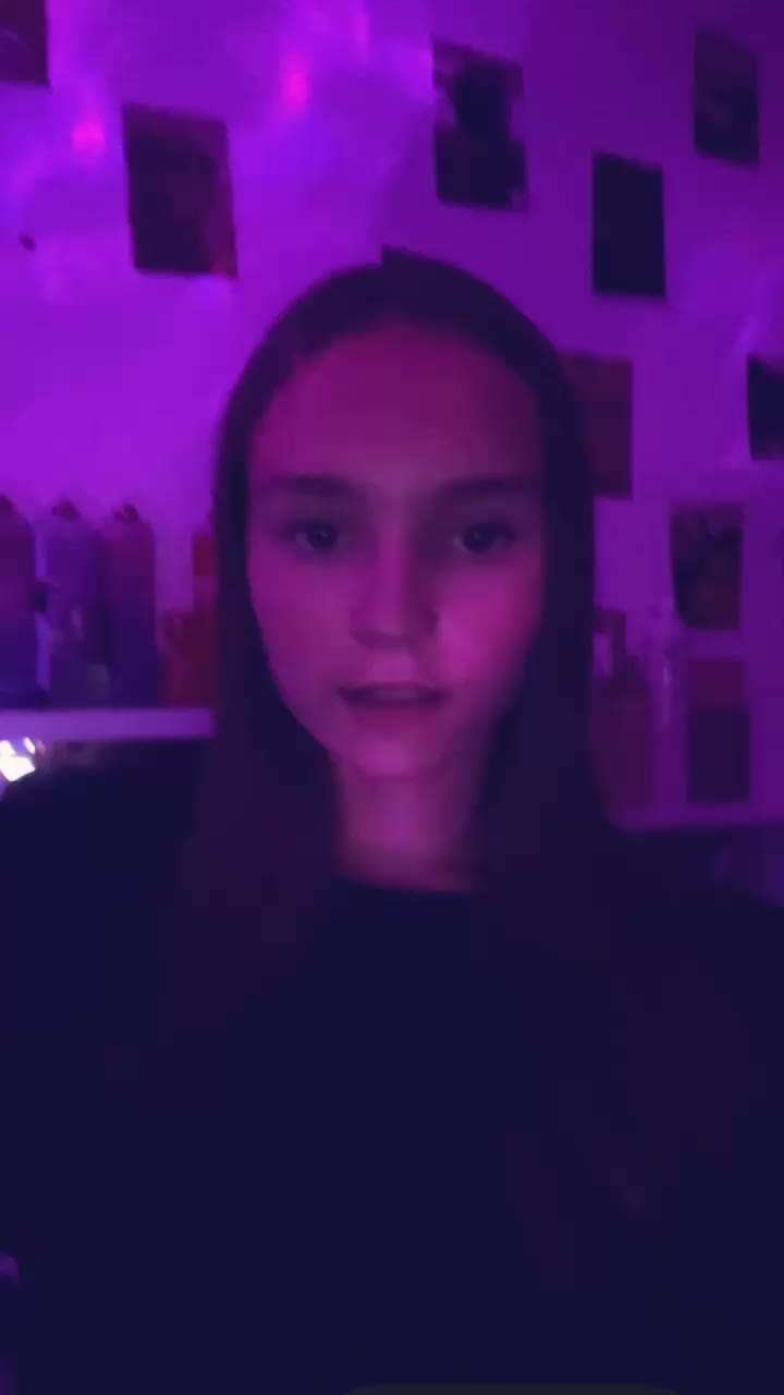 @𝓁ℴ𝓊𝓃𝒶'🥂
