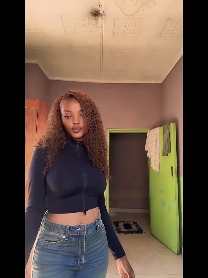 @Tee🫦🤏!.