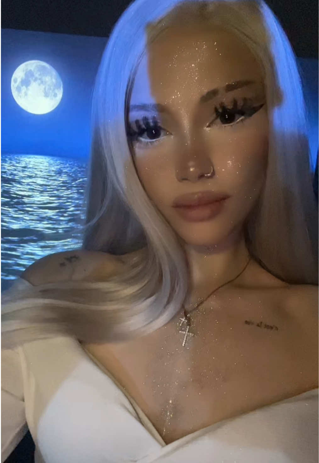 @pandoralora