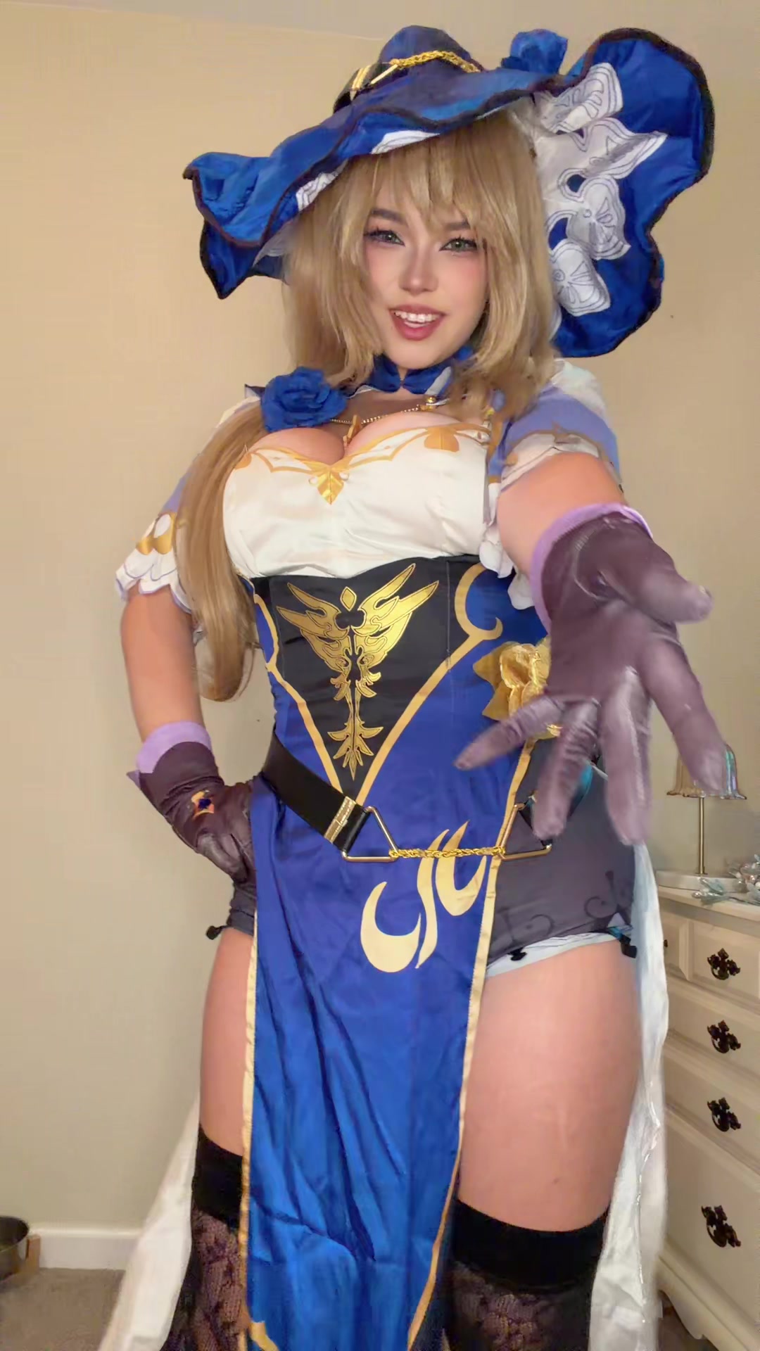@yoursonly_aurora
