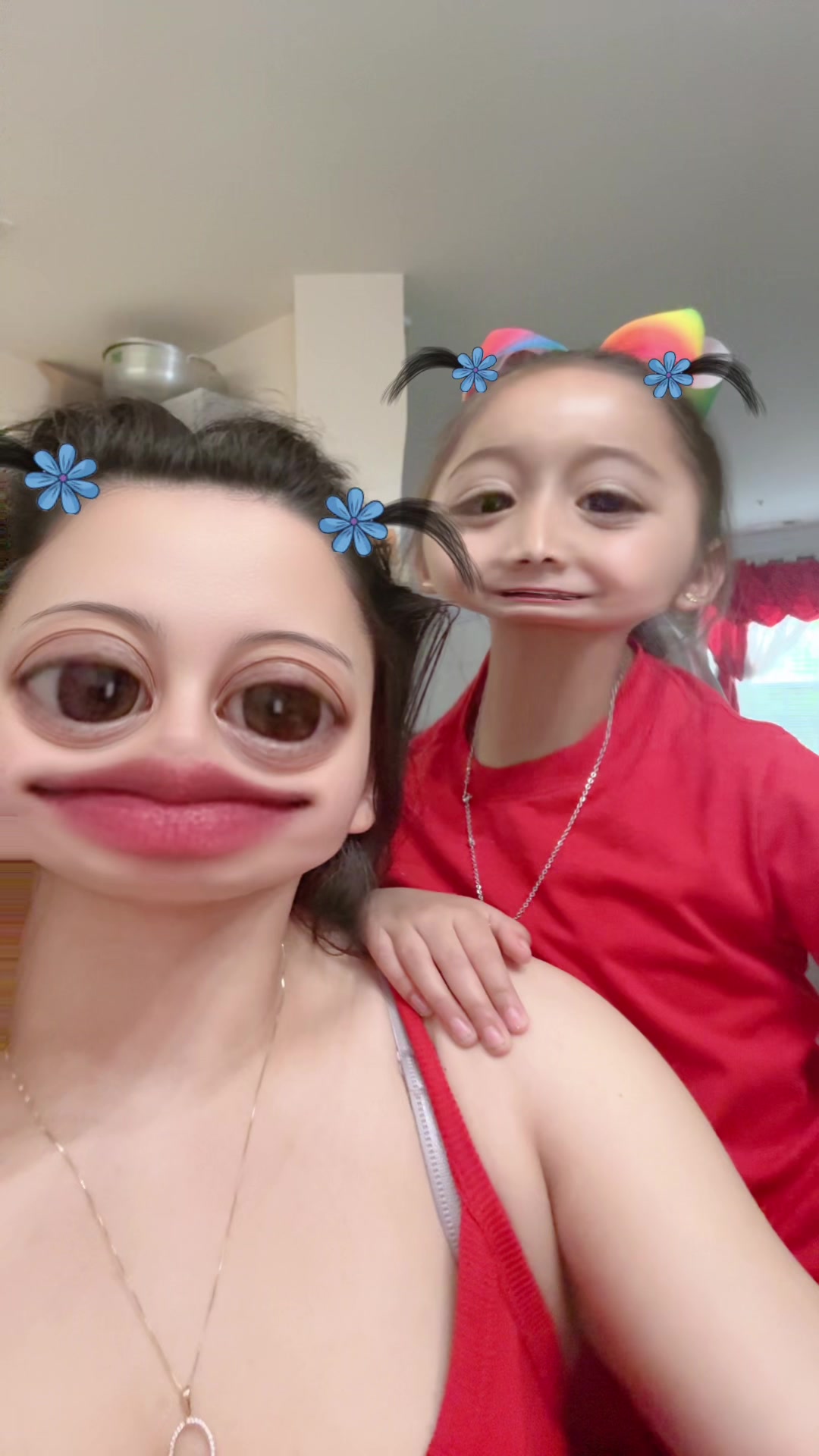 @Noemy24