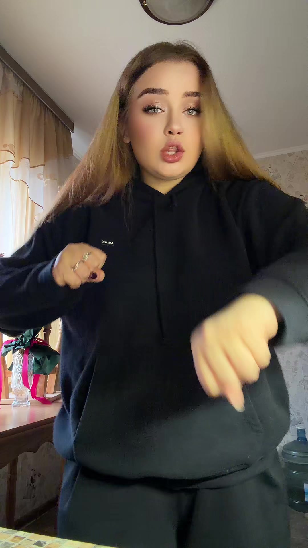 @anafox