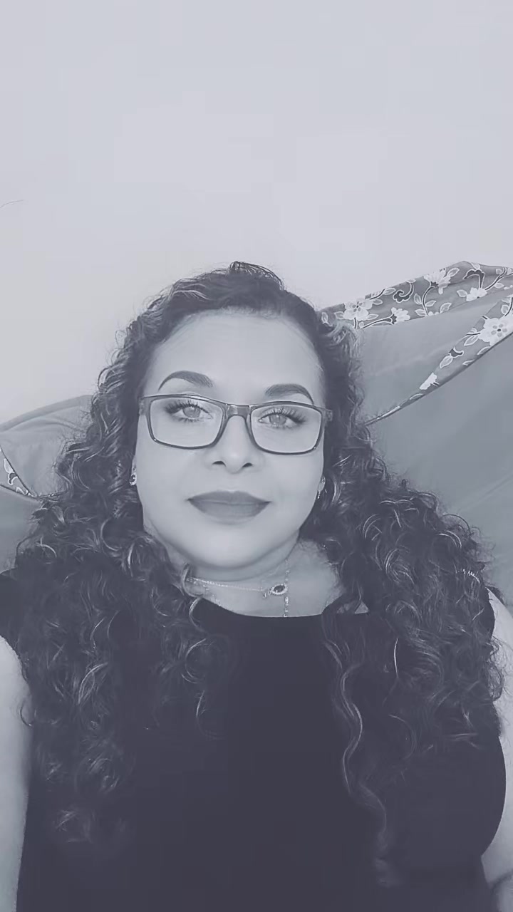 @Sofia Hernandez8072