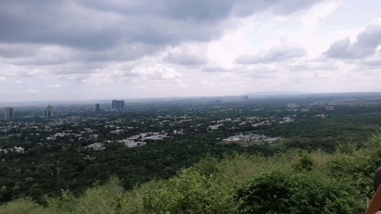 @Travel_with_Waqas