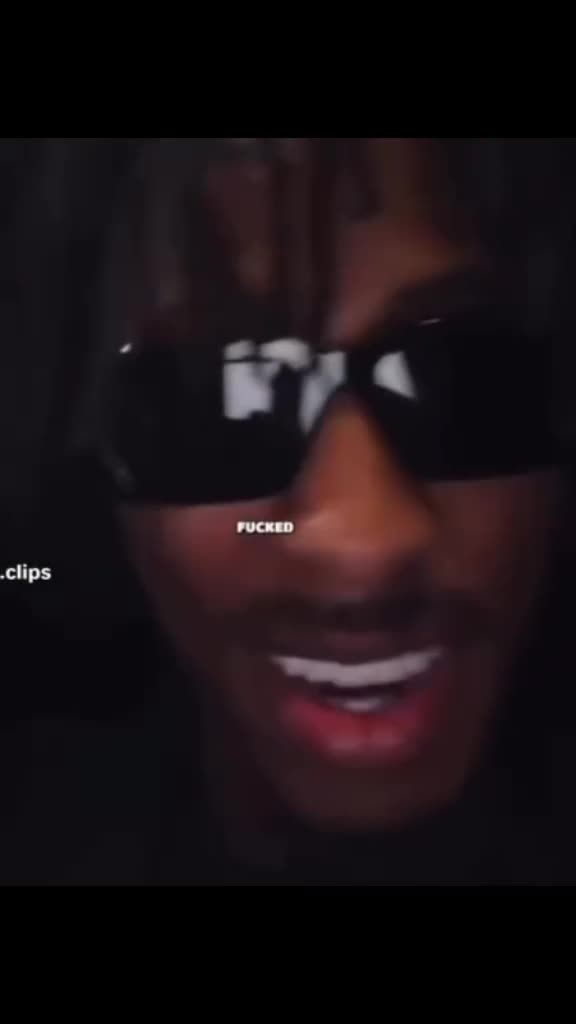 @⃟.