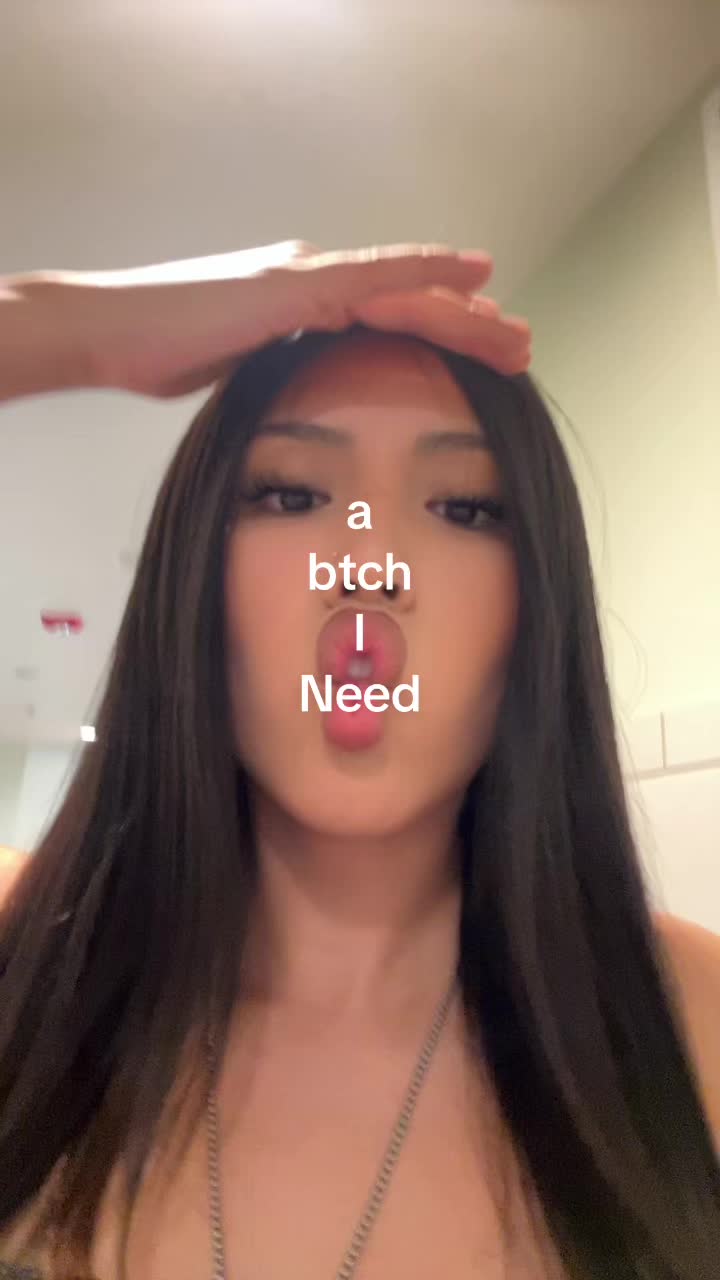 @𖣂
