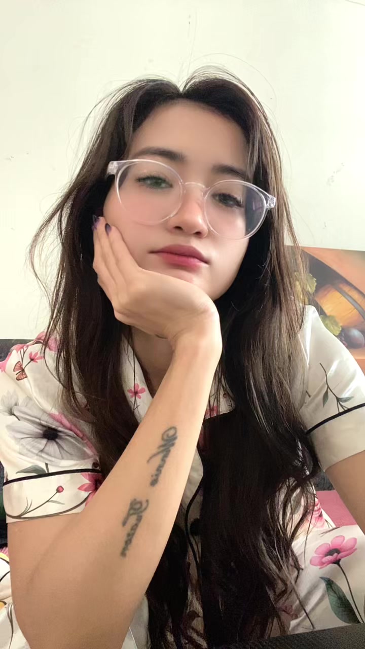 @SABRINA✈️💙🦋