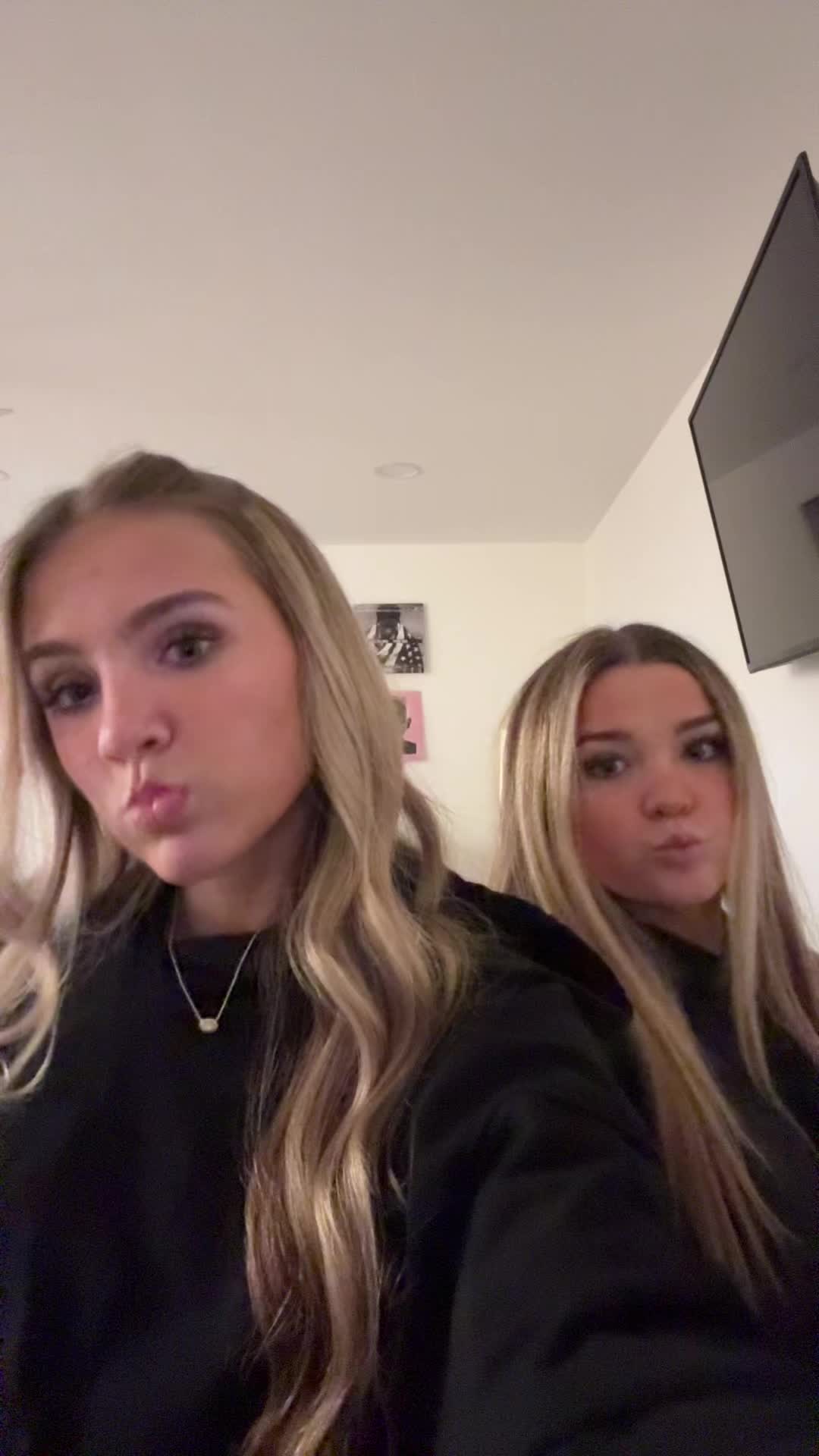 @willubemysneakylink